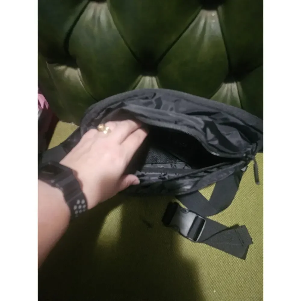 Large Concealed Carry Fanny Pack for Men or Women NIP